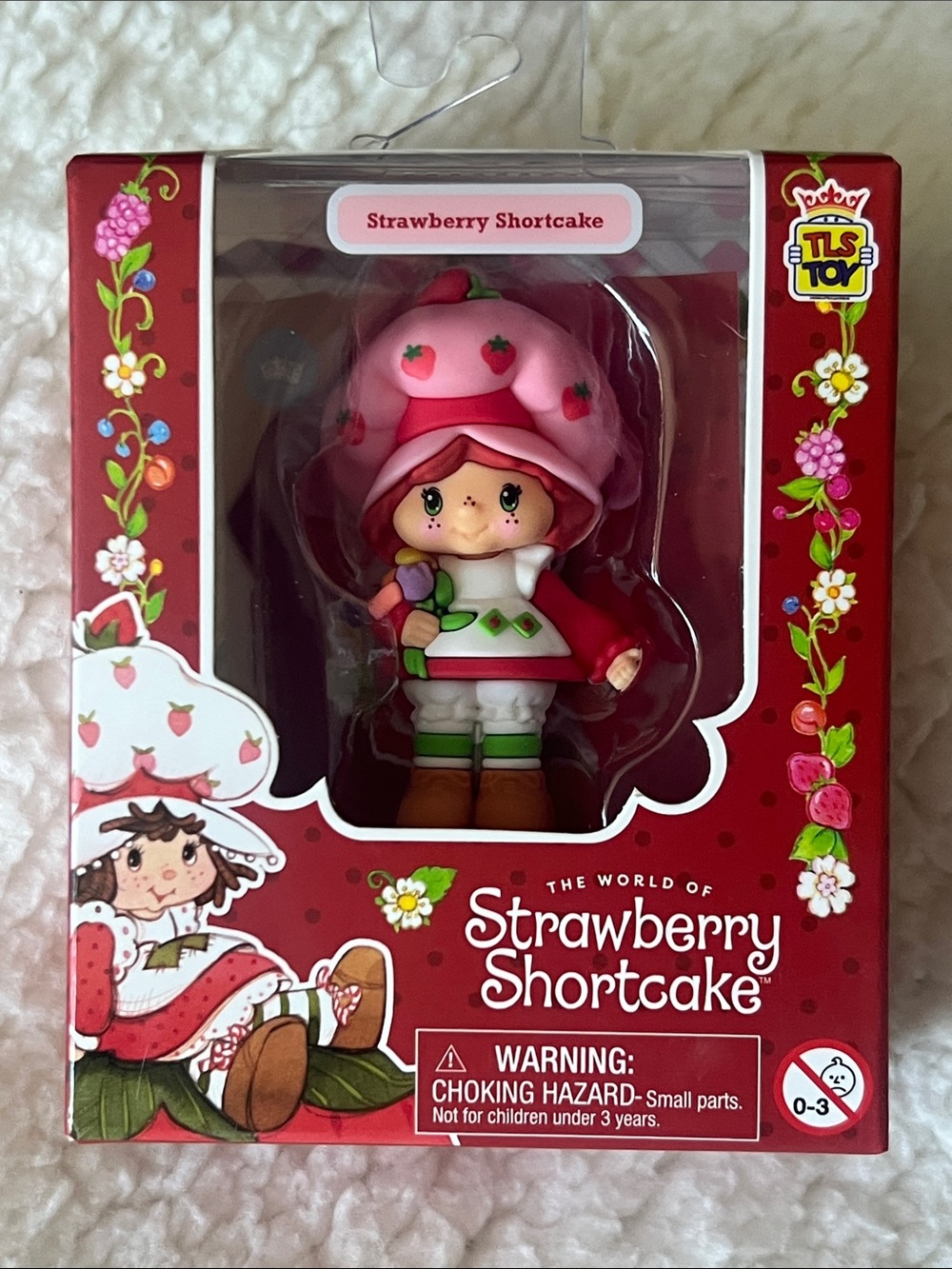 Strawberry Shortcake Collectible with Sweet Scent! CheeBee!